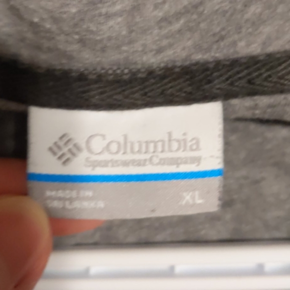 Columbia hoodie - Picture 2 of 2